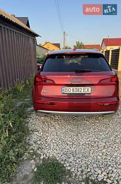 Позашляховик / Кросовер Audi Q5 2019 в 