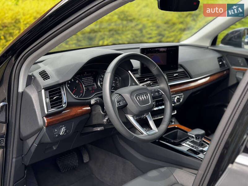 Внедорожник / Кроссовер Audi Q5 2023 в Киеве