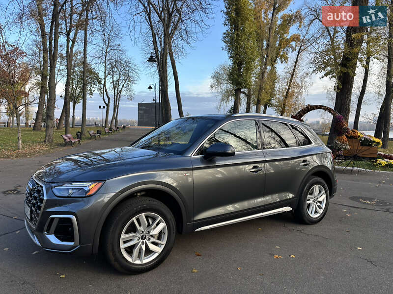 Внедорожник / Кроссовер Audi Q5 2022 в Киеве