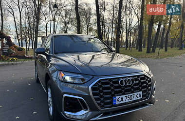 Позашляховик / Кросовер Audi Q5 2022 в 