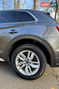 Позашляховик / Кросовер Audi Q5 2022 в 