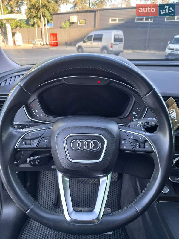 Внедорожник / Кроссовер Audi Q5 2018 в Днепре