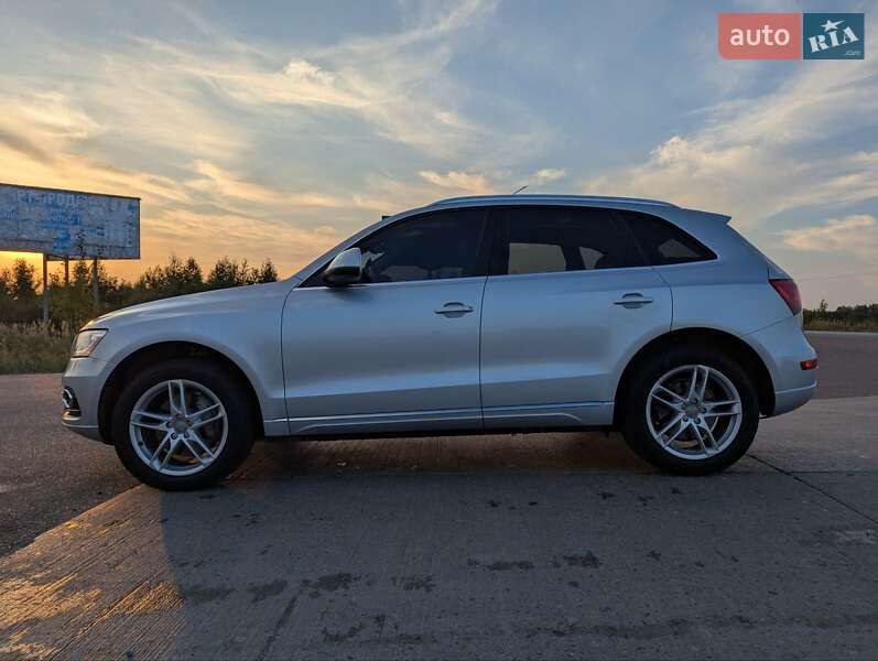 Позашляховик / Кросовер Audi Q5 2014 в Коростені