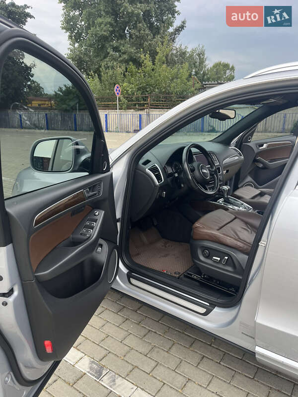 Позашляховик / Кросовер Audi Q5 2015 в Тернополі