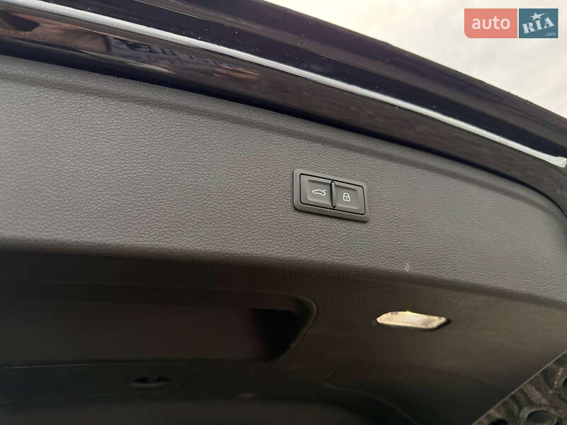 Позашляховик / Кросовер Audi Q5 2017 в Горішніх Плавнях