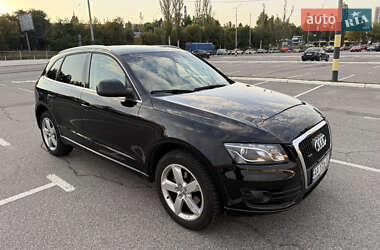 Позашляховик / Кросовер Audi Q5 2011 в 