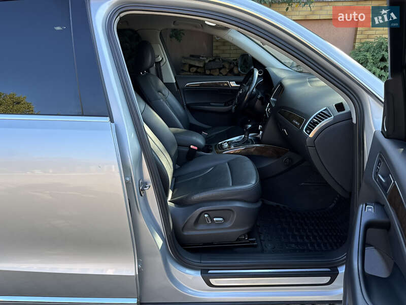 Внедорожник / Кроссовер Audi Q5 2012 в Мукачево