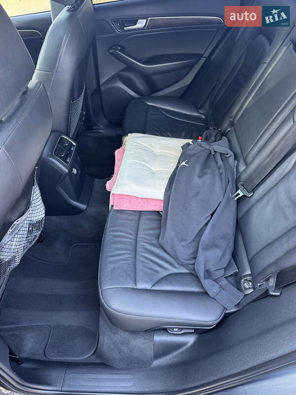 Внедорожник / Кроссовер Audi Q5 2015 в Новоселице