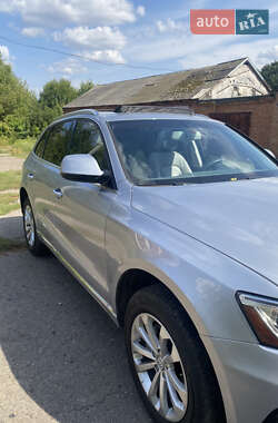 Внедорожник / Кроссовер Audi Q5 2015 в 