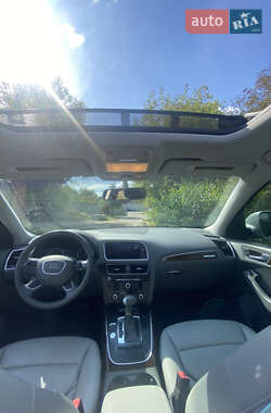 Внедорожник / Кроссовер Audi Q5 2015 в 