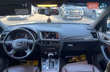 Позашляховик / Кросовер Audi Q5 2015 в 
