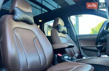 Позашляховик / Кросовер Audi Q5 2015 в 