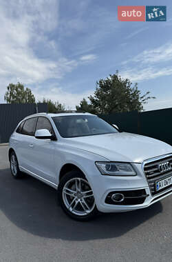 Внедорожник / Кроссовер Audi Q5 2015 в 