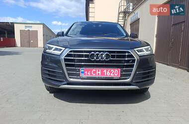 Внедорожник / Кроссовер Audi Q5 2017 в 