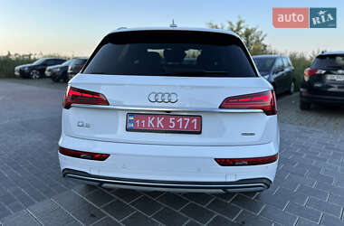 Позашляховик / Кросовер Audi Q5 2023 в 