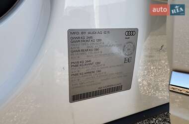 Позашляховик / Кросовер Audi Q5 2015 в 