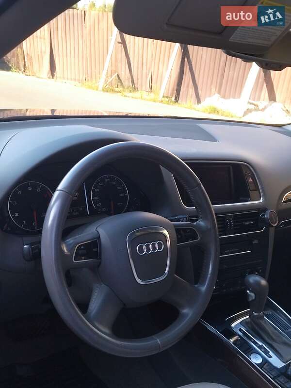 Внедорожник / Кроссовер Audi Q5 2012 в Чернигове