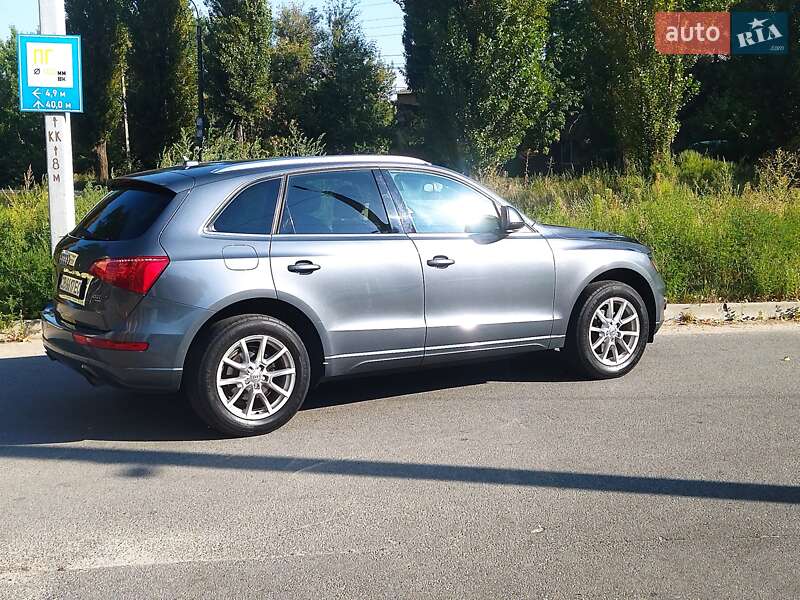 Внедорожник / Кроссовер Audi Q5 2012 в Чернигове