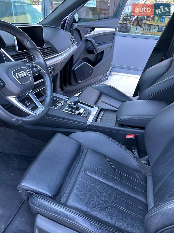 Позашляховик / Кросовер Audi Q5 2020 в Києві фото 7 Позашляховик / Кросовер Audi Q5 2020 в Києві