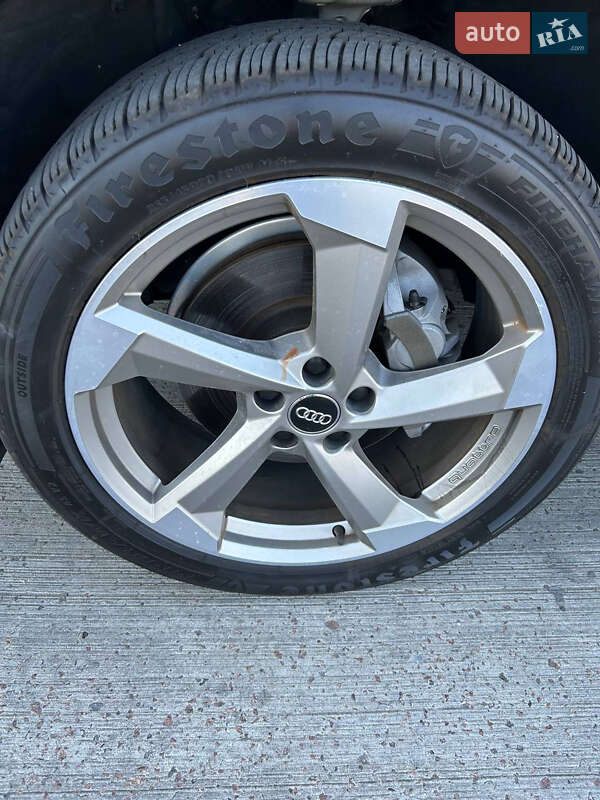 Позашляховик / Кросовер Audi Q5 2020 в Києві фото 18 Позашляховик / Кросовер Audi Q5 2020 в Києві