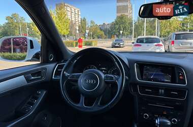 Внедорожник / Кроссовер Audi Q5 2016 в 