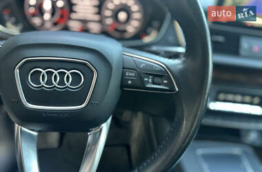 Позашляховик / Кросовер Audi Q5 2018 в 