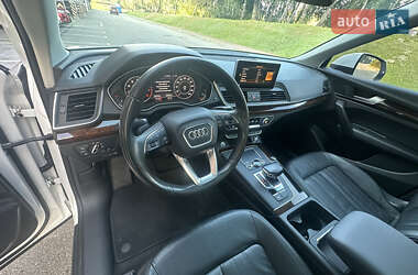 Позашляховик / Кросовер Audi Q5 2018 в 
