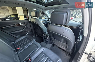 Позашляховик / Кросовер Audi Q5 2018 в 