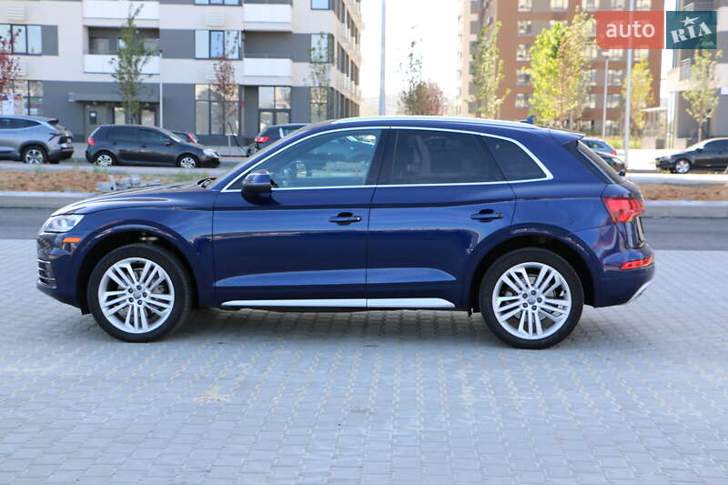Внедорожник / Кроссовер Audi Q5 2018 в Киеве