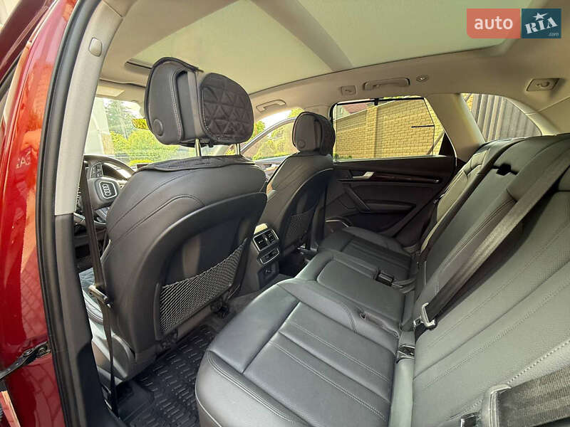 Внедорожник / Кроссовер Audi Q5 2017 в Запорожье