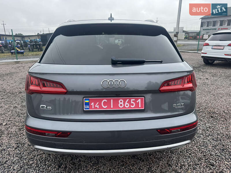 Внедорожник / Кроссовер Audi Q5 2018 в Луцке