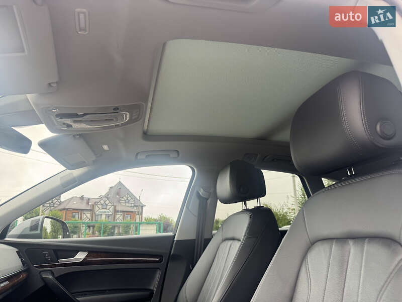 Внедорожник / Кроссовер Audi Q5 2018 в Луцке