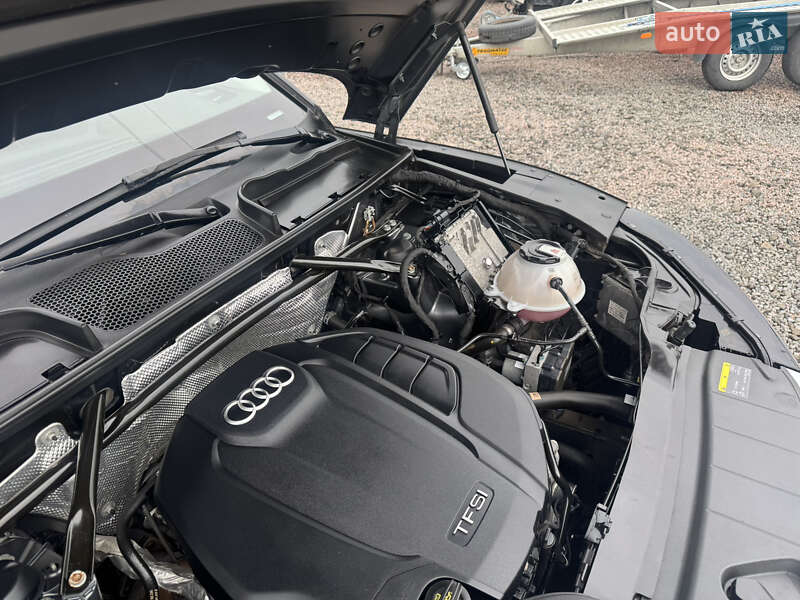 Внедорожник / Кроссовер Audi Q5 2018 в Луцке