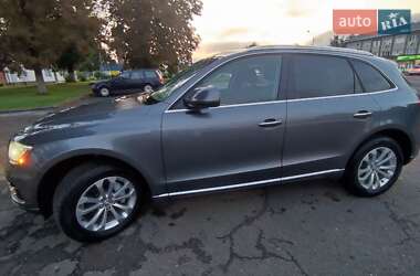 Внедорожник / Кроссовер Audi Q5 2015 в 