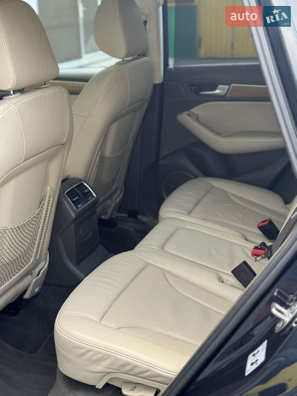 Позашляховик / Кросовер Audi Q5 2013 в Луцьку