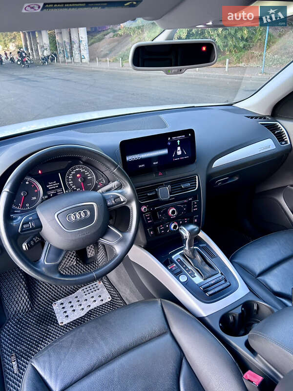 Позашляховик / Кросовер Audi Q5 2016 в Одесі