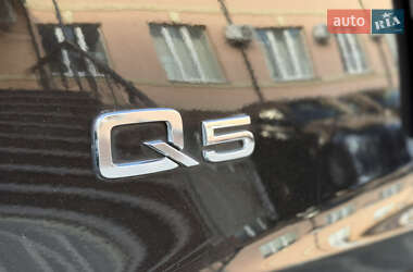 Внедорожник / Кроссовер Audi Q5 2010 в 