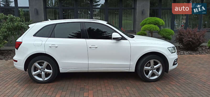 Внедорожник / Кроссовер Audi Q5 2012 в Киеве