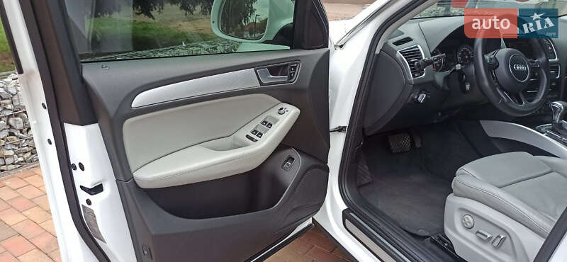 Внедорожник / Кроссовер Audi Q5 2012 в Киеве