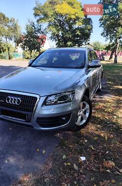Внедорожник / Кроссовер Audi Q5 2011 в Гадяче