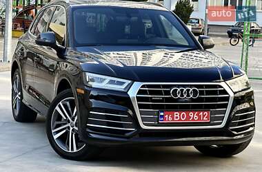 Внедорожник / Кроссовер Audi Q5 2017 в 