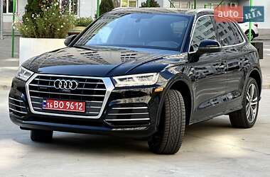 Внедорожник / Кроссовер Audi Q5 2017 в 