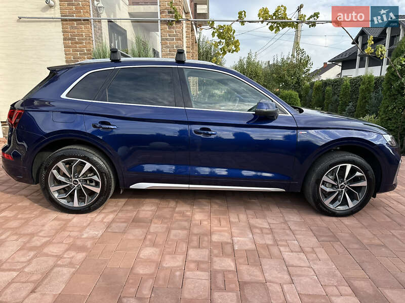 Внедорожник / Кроссовер Audi Q5 2022 в Черновцах