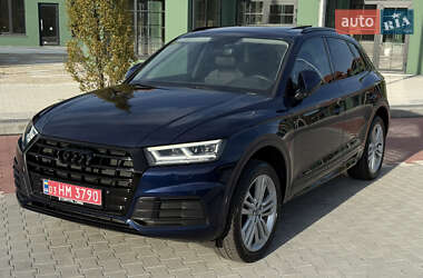 Позашляховик / Кросовер Audi Q5 2018 в Києві