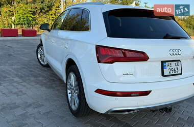 Внедорожник / Кроссовер Audi Q5 2017 в 