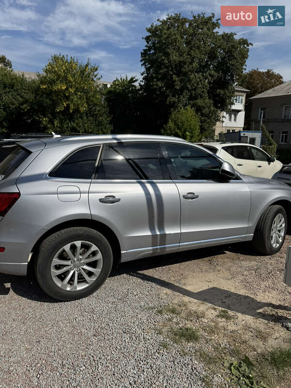 Внедорожник / Кроссовер Audi Q5 2015 в Коростышеве