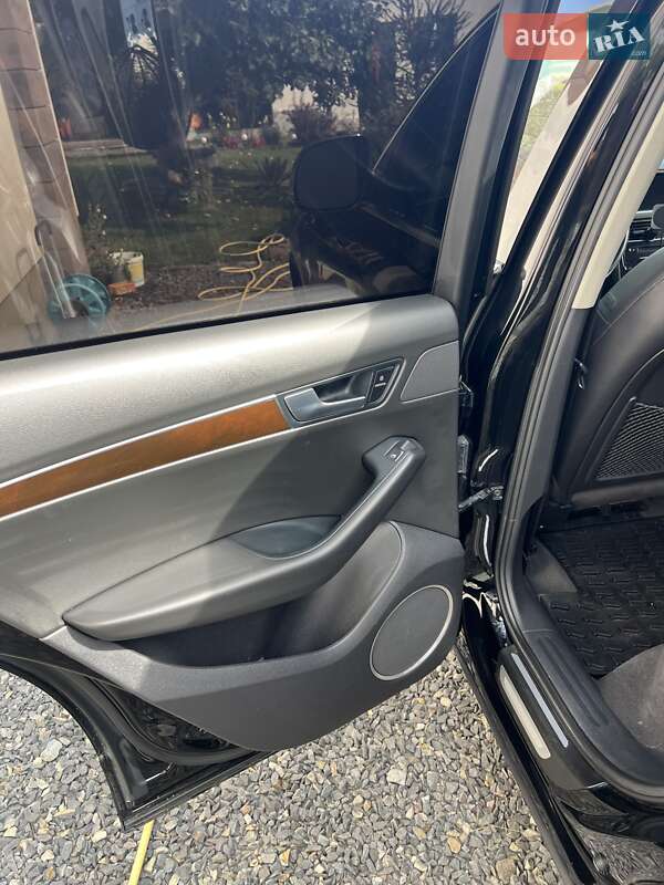 Внедорожник / Кроссовер Audi Q5 2011 в Львове