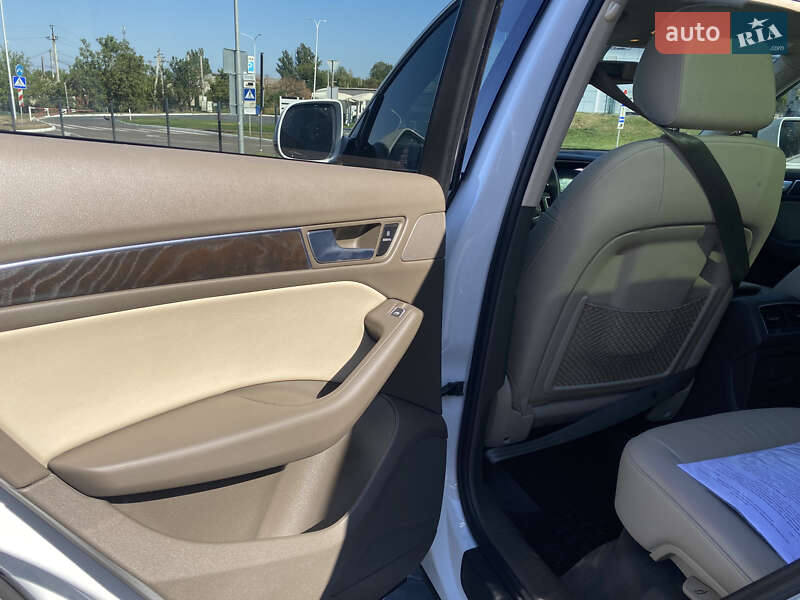 Внедорожник / Кроссовер Audi Q5 2017 в Одессе