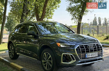 Внедорожник / Кроссовер Audi Q5 2020 в 