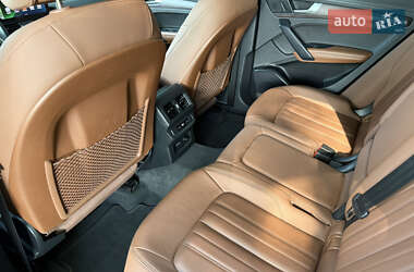 Внедорожник / Кроссовер Audi Q5 2020 в 